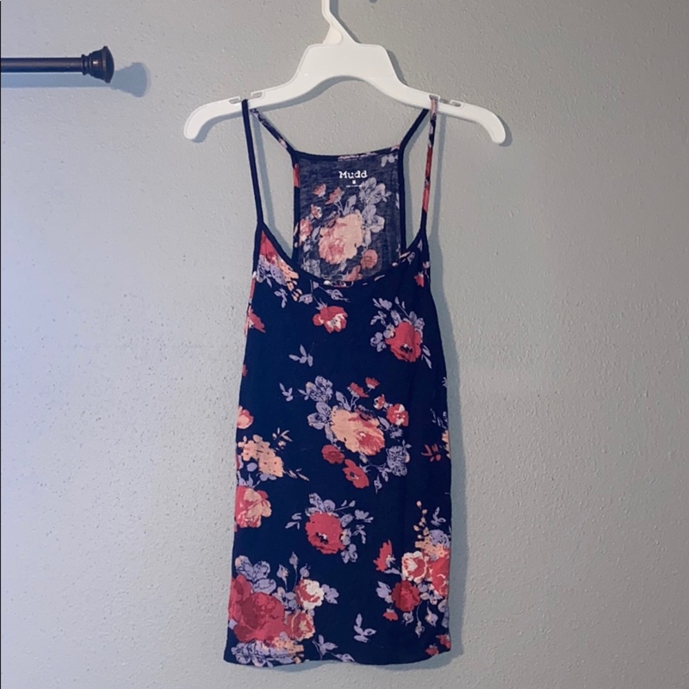 Mudd floral tank top! Size medium!